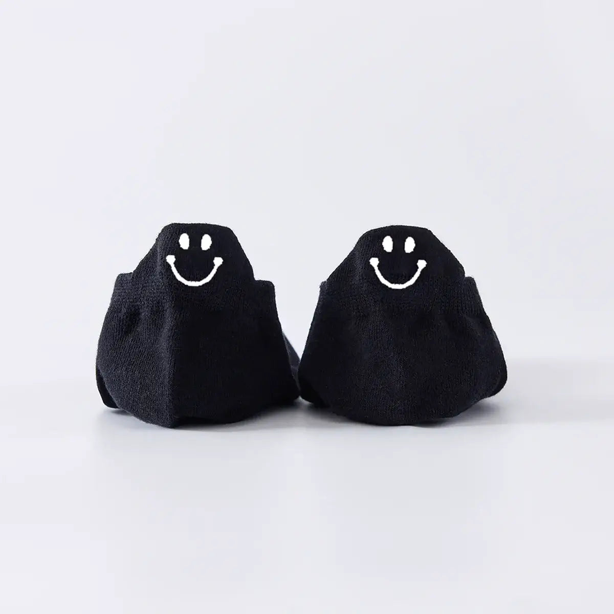 Chaussettes noir en coton à languette Happy à motif smiley pour femme | Chaussettes douces et respirantes | Un cadeau parfait pour les femmes de tous âges | Disponibles à un prix abordable.