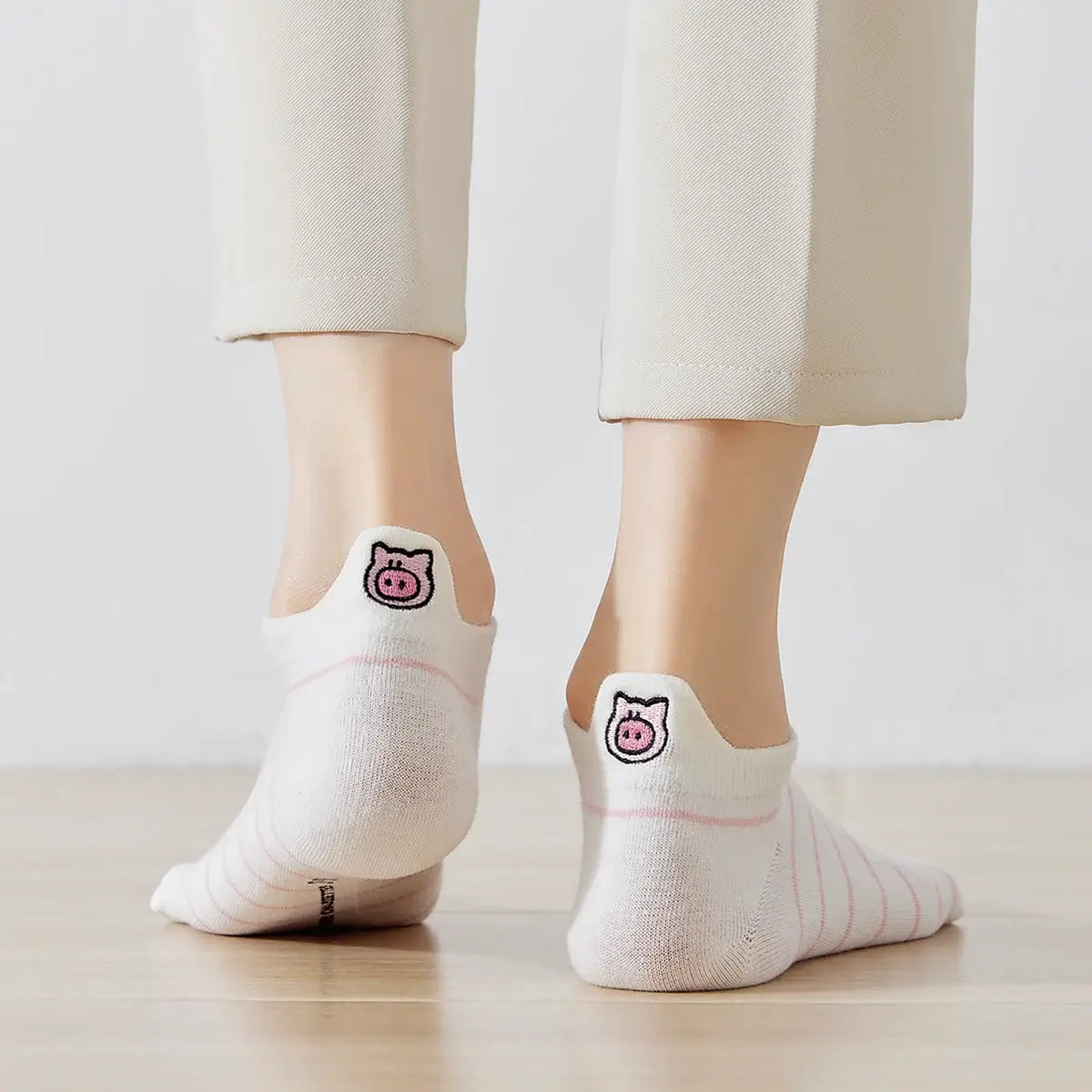 Chaussettes en coton pour femme, languette arrière brodée d'une petite tête de cochon