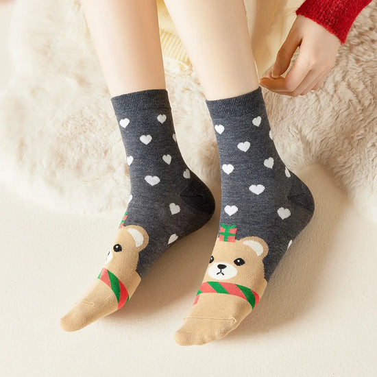Chaussettes hautes de Noël, motif Ours et petits coeur, fond gris