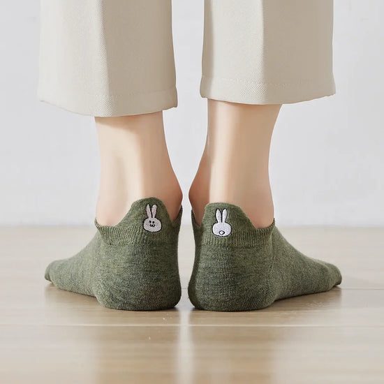 Chaussettes verte en coton à languette lapin pour femme | Chaussettes confortables et élégantes | Idéales pour le quotidien ou les occasions spéciales | Disponibles en plusieurs couleurs
