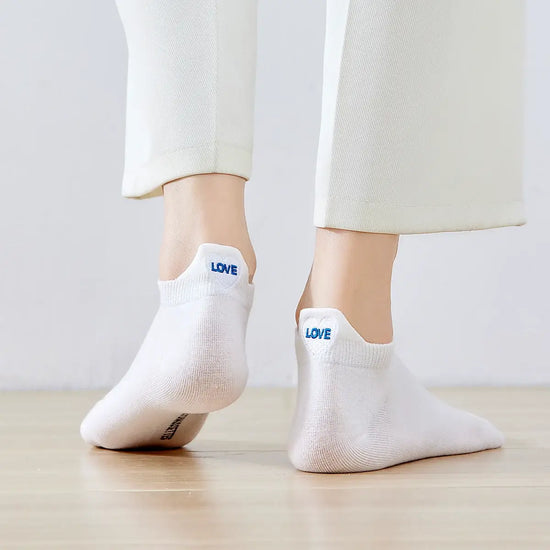 Chaussettes blanches en coton à languette cœur love pour femme