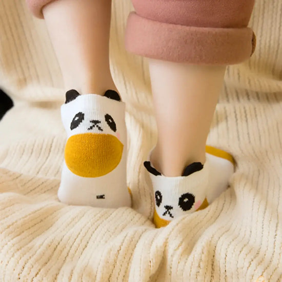 Chaussettes Enfants et bébé à motif Pandas (Lot 5 paires) | Chaussettes douces et respirantes | Un cadeau parfait pour les enfants et les bébés de tous âges | Disponibles à un prix abordable.