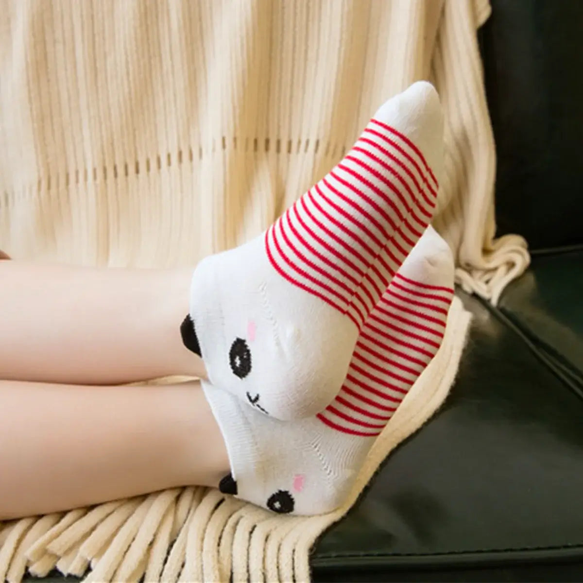 Chaussettes Enfants et bébé à motif Pandas (Lot 5 paires) | Chaussettes douces et respirantes | Un cadeau parfait pour les enfants et les bébés de tous âges | Disponibles à un prix abordable.