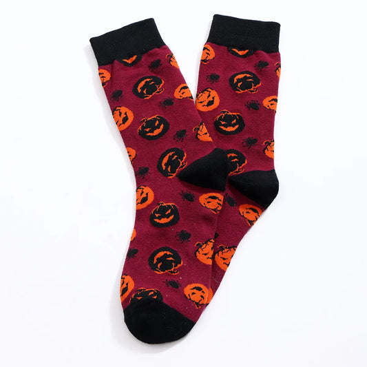 Chaussettes hautes homme Halloween taille 38-45. Confortables et extensibles, avec motifs citrouilles et araignées. Style festif garanti.