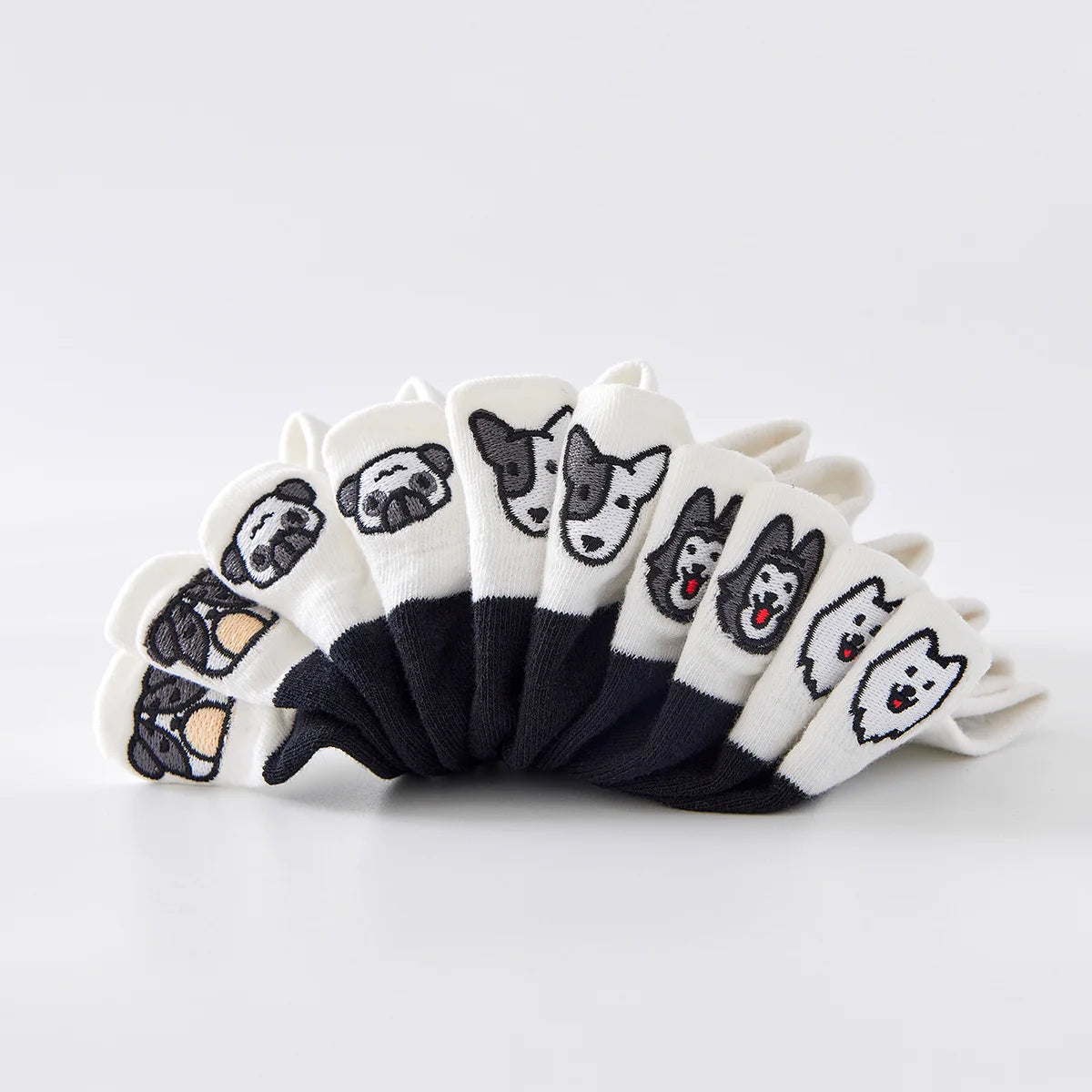 Chaussettes en coton à languette chien pour femme | Chaussettes confortables et élégantes | Idéales pour le quotidien ou les occasions spéciales | Disponibles en plusieurs couleurs
