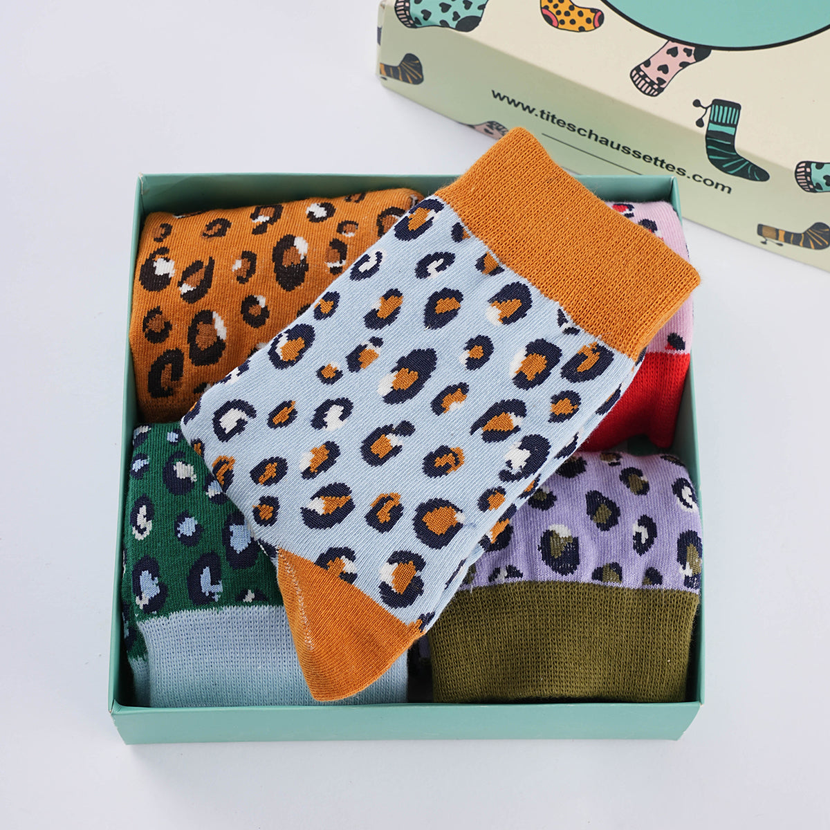Lot de 5 chaussettes montantes léopard avec coffret Tites Chaussettes