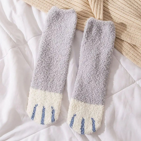 Chaussettes hiver longues en coton à motif patte de chats pour femmes | Chaussettes douces et confortables | Fabriquées à partir de matériaux de haute qualité | Un cadeau parfait pour les femmes de tous âges | Disponibles en différentes tailles et couleurs