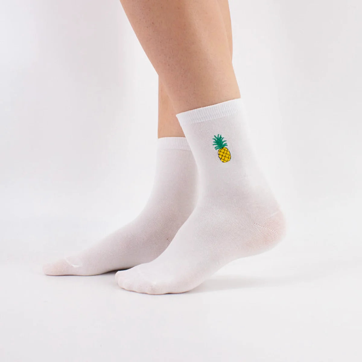 Chaussettes en coton à motif ananas pour adultes | Chaussettes douces et confortables | Disponibles en différentes couleurs et motifs | Un cadeau idéal 