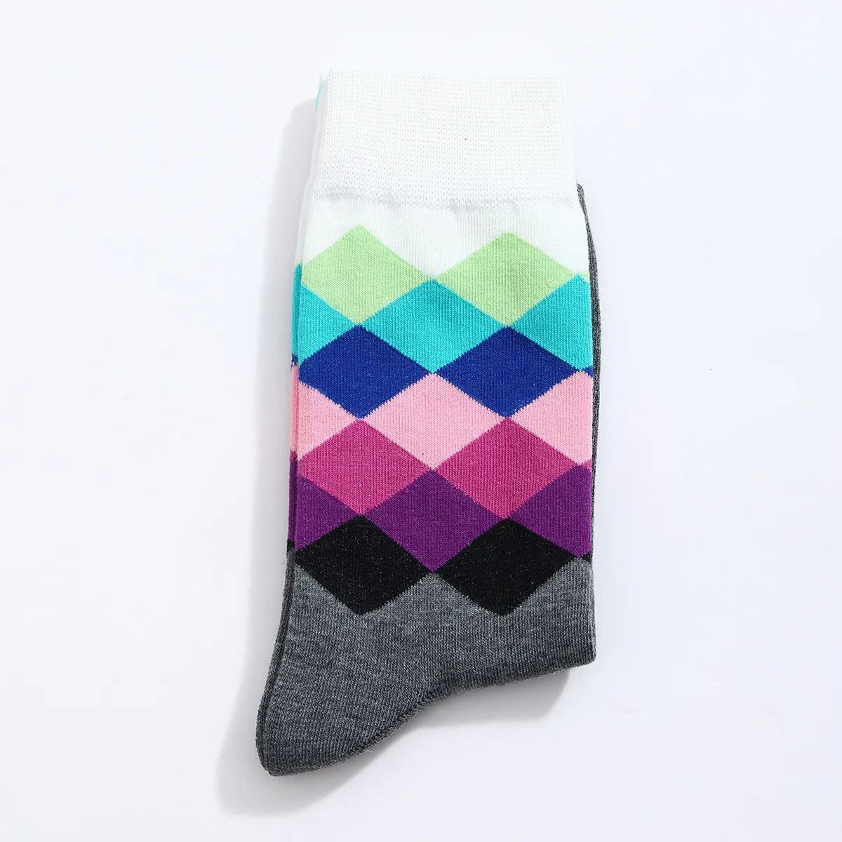 Chaussettes hautes pour homme. Motif losange. Version grise et version bleu. Dégradé de couleurs sur les motifs losange. 