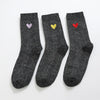 Chaussettes hautes noir fil lurex argenté, coeur brodé mauve, jaune ou rouge 