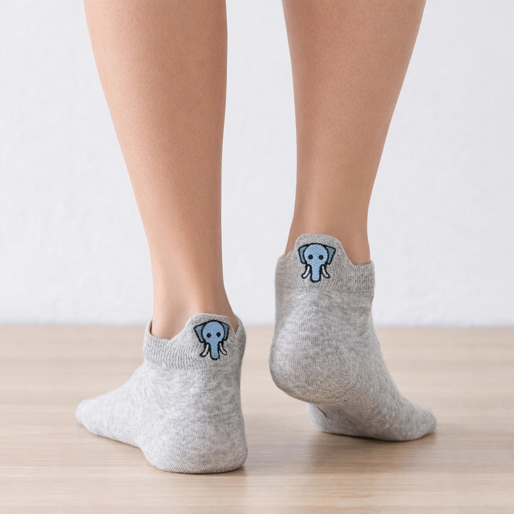 Chaussettes languette grises chinées en coton doux I Broderie elephant sur la languette 
