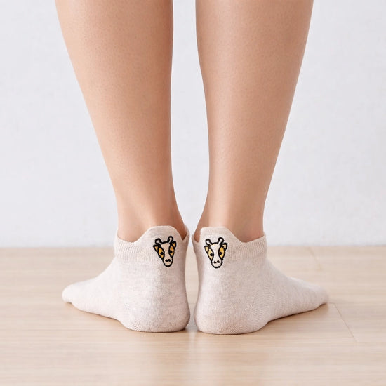 Chaussettes languette beiges en coton doux I Broderie tête de girafe sur la languette 