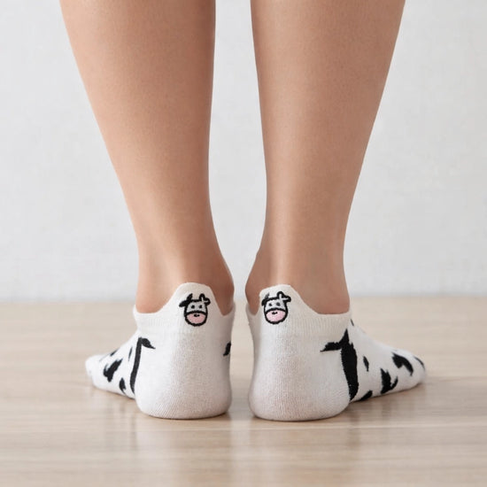 Chaussettes en coton à languette à motif vaches pour femme | Chaussettes élégantes et confortables | Disponibles en plusieurs couleurs.