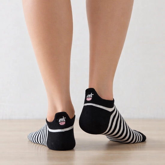 Chaussettes en coton à languette à motif vaches pour femme | Chaussettes élégantes et confortables | Disponibles en plusieurs couleurs.