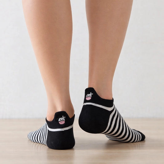 Chaussettes en coton à languette à motif vaches pour femme | Chaussettes élégantes et confortables | Disponibles en plusieurs couleurs.