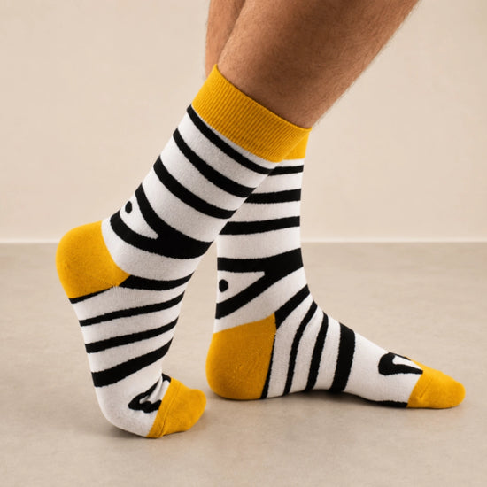 Chaussettes montant, motif peau de zèbre, noir blanc et jaune, pour homme et femme