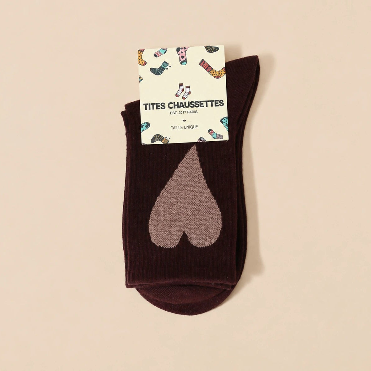Chaussettes cœur oversize femme à l’unité en vert, gris ou marron. Douces et stretch, taille unique 35-41, pour un look original, confortable et très chic.