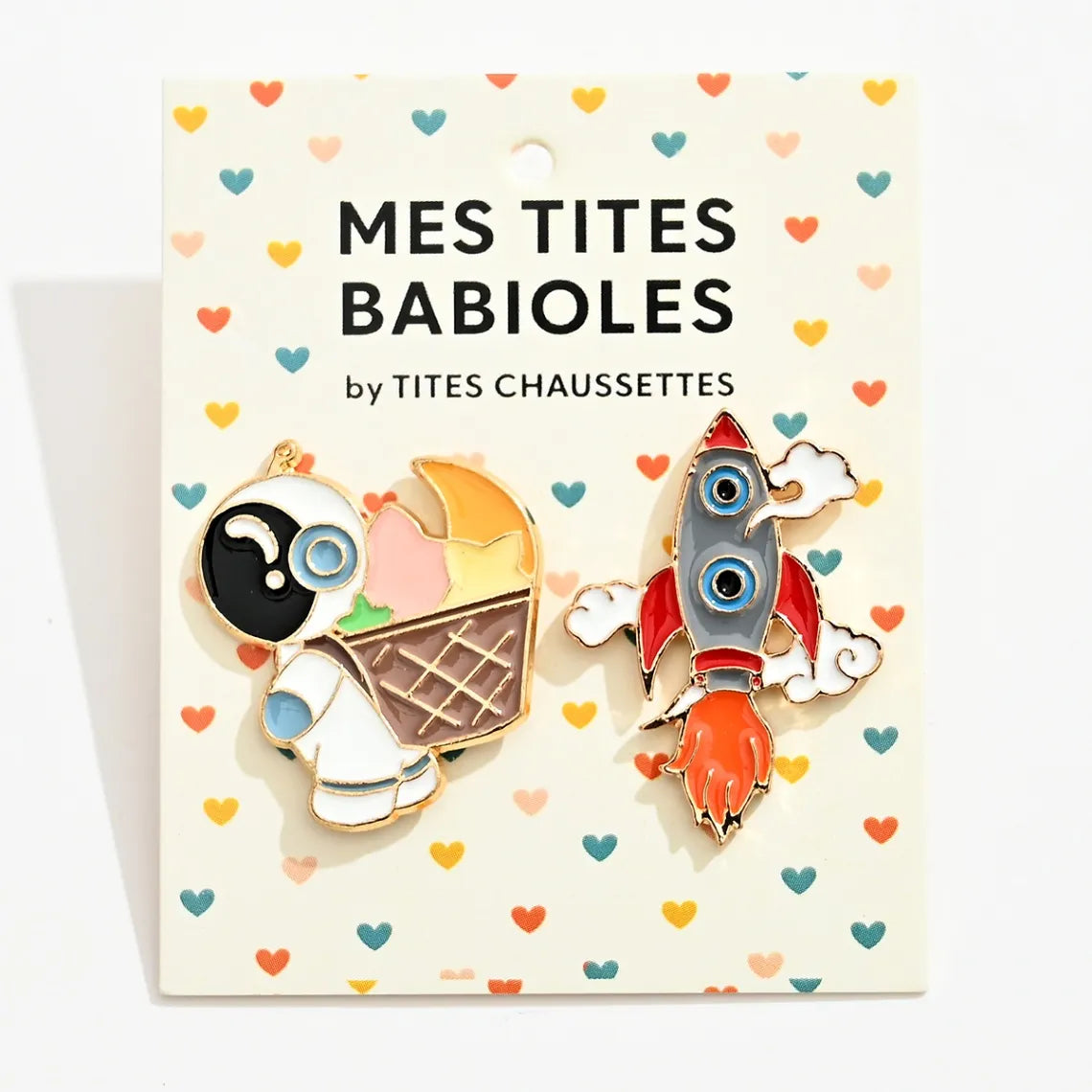 Lot de 2 pin's astronaute et fusée.