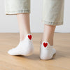 Chaussettes blanche en coton à languette cœur rouge pour femme | Chaussettes douces et respirantes | Fabriquées à partir de matériaux de haute qualité | Un cadeau parfait pour les femmes de tous âges