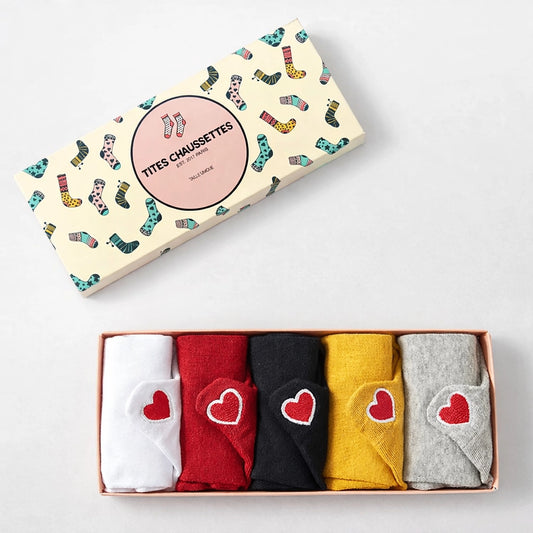 Lot 5 chaussettes en coton à languette cœur rouge pour femme | Chaussettes douces et respirantes | Fabriquées à partir de matériaux de haute qualité | Un cadeau parfait pour les femmes de tous âges