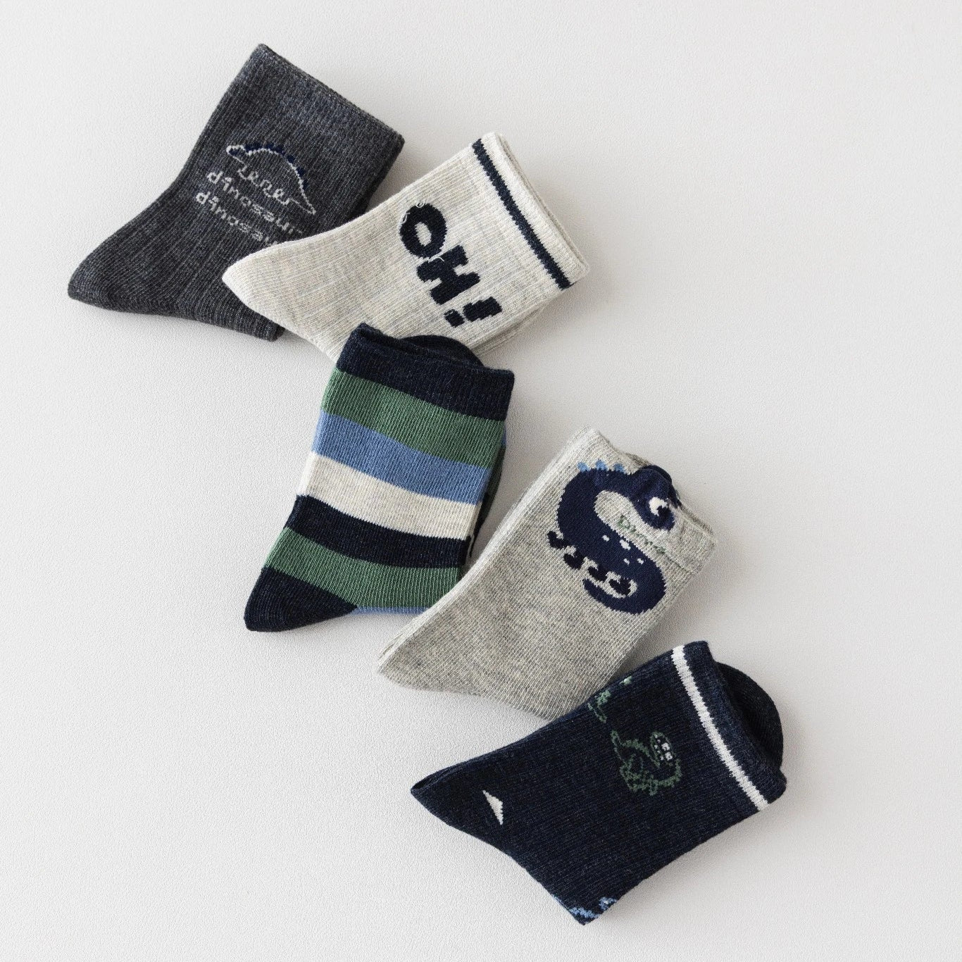 Lot de 5 chaussettes enfants garçon. Coloris bleu/gris/vert. Motif dinosaure. 