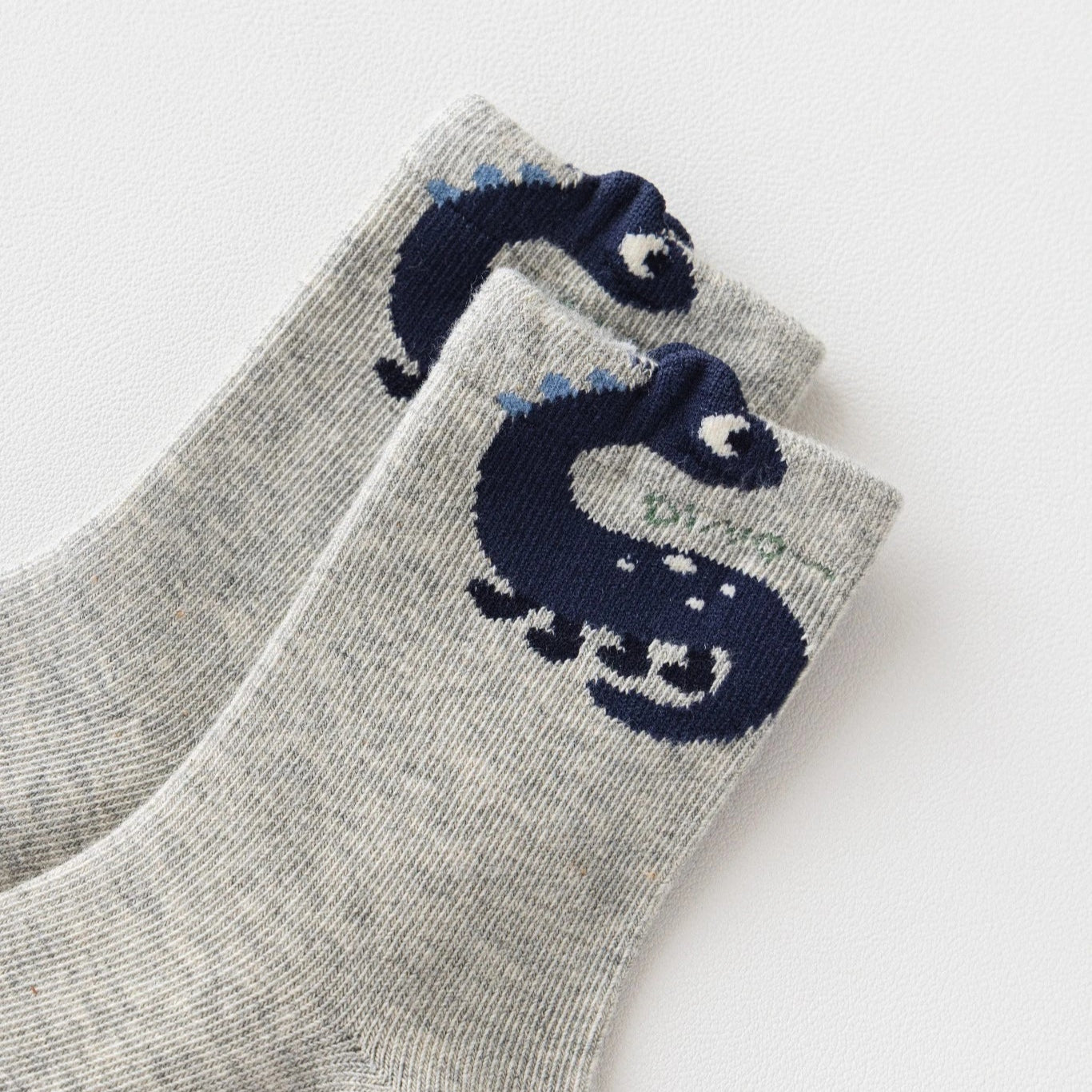 Lot de 5 chaussettes enfants garçon. Coloris bleu/gris/vert. Motif dinosaure. 