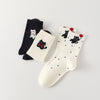 Lot de 3 chaussettes hautes à motif chat. Confortables, douces et originales, elles apportent une touche ludique à vos tenues. Taille unique 35-41.