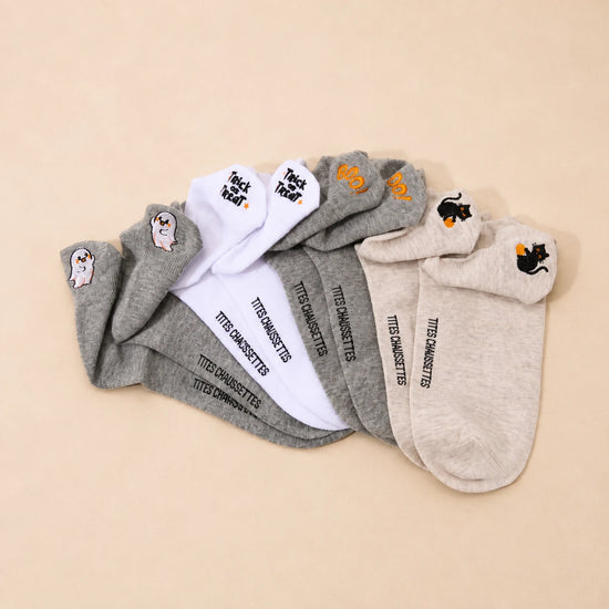 Lot de 4 chaussettes languette Halloween en coton, confortables et originales. Motifs fantôme, chat noir, Boo et Trick or Treat. Taille unique 35-41.