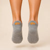 Lot de 4 chaussettes languette Halloween en coton, confortables et originales. Motifs fantôme, chat noir, Boo et Trick or Treat. Taille unique 35-41.