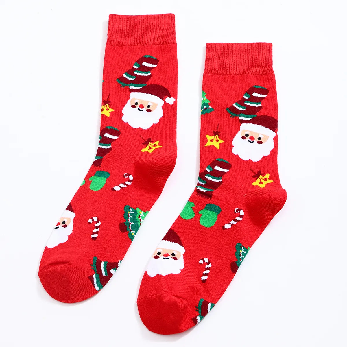Chaussettes de Noël homme vendues à l’unité. Trois modèles festifs au choix : Père Noël, bonhomme de neige ou rouge décoré. Taille 38-45, confortables.
