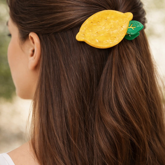 Pince cheveux en forme de citron, coloris jaune et vert