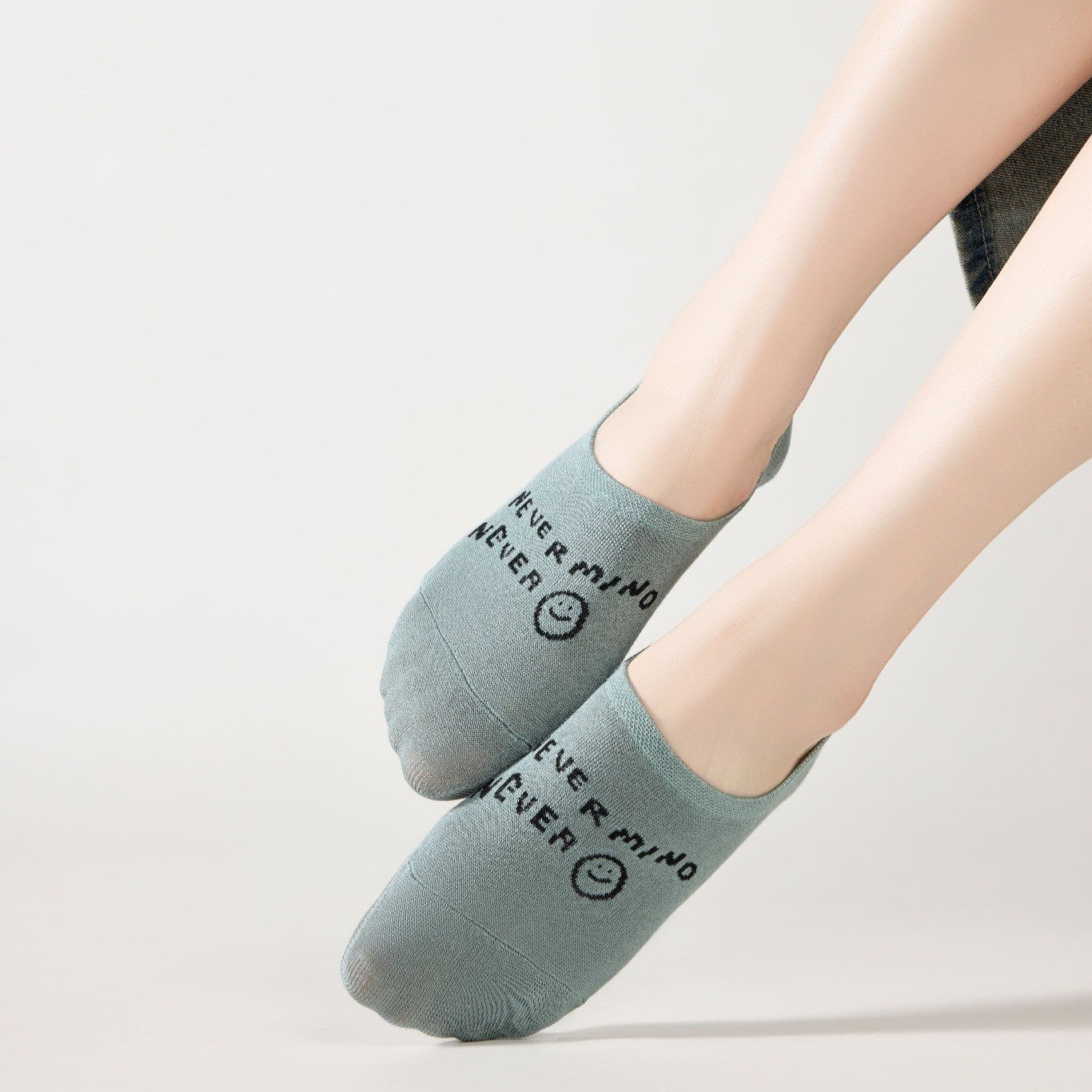 Chaussettes Invisibles Femme : Discrétion et confort au quotidien