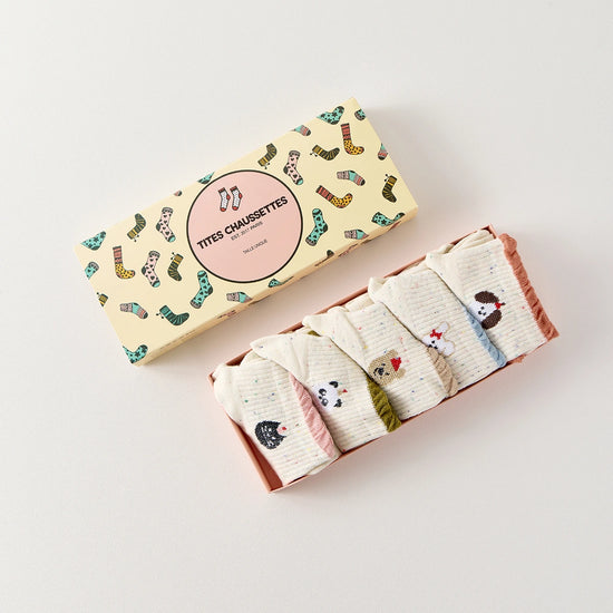 Lot de 5 chaussettes basses à motifs animaux, fond beige, languette anti-frottement, matière douce et stretch. Taille unique 35-41.