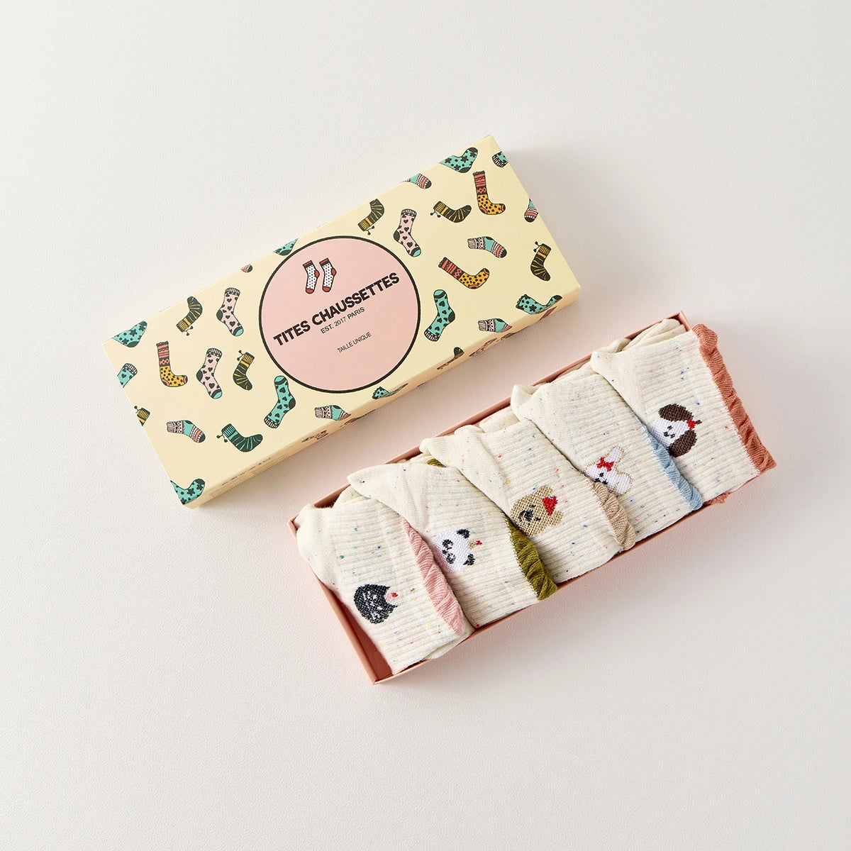 Lot de 5 chaussettes basses à motifs animaux, fond beige, languette anti-frottement, matière douce et stretch. Taille unique 35-41.