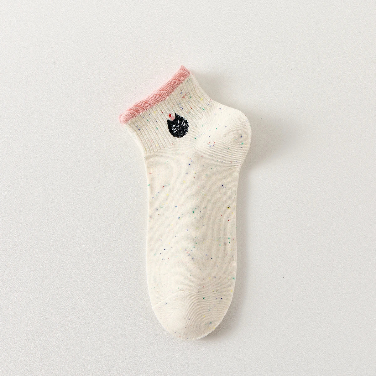 Lot de 5 chaussettes basses à motifs animaux, fond beige, languette anti-frottement, matière douce et stretch. Taille unique 35-41.
