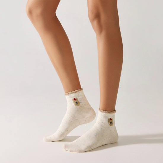 Lot de 5 chaussettes basses à motifs animaux, fond beige, languette anti-frottement, matière douce et stretch. Taille unique 35-41.